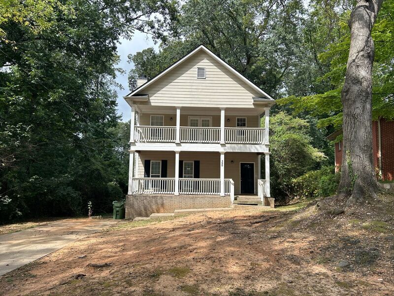 Primary Photo - 190 Stanhope Cir NW