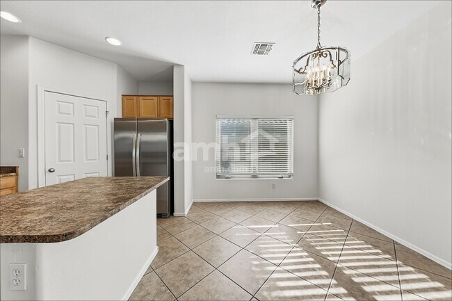 Foto del edificio - 3240 W Hayden Peak Dr