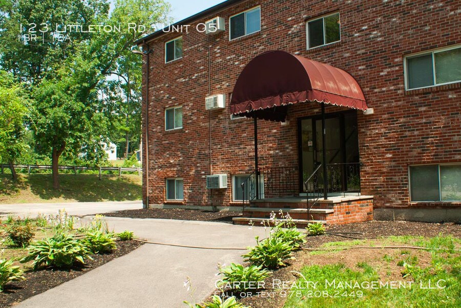 Foto principal - 123 Littleton Rd