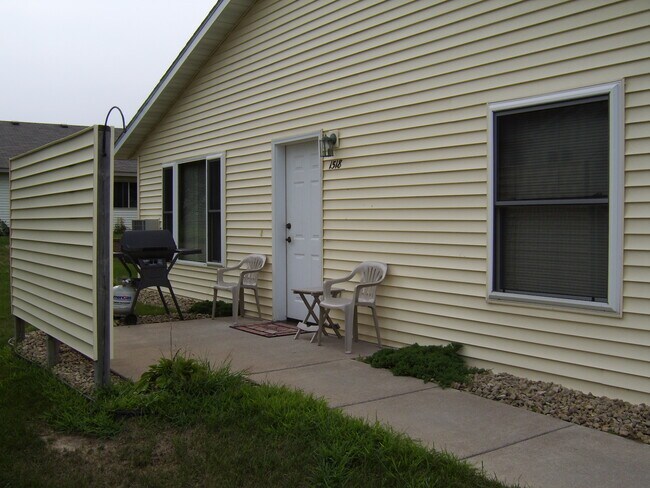 Building Photo - 1522 Devney Dr