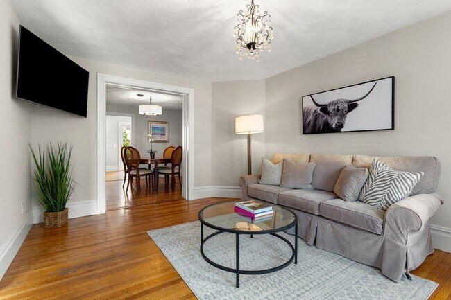 Foto del edificio - 424 E 5th St