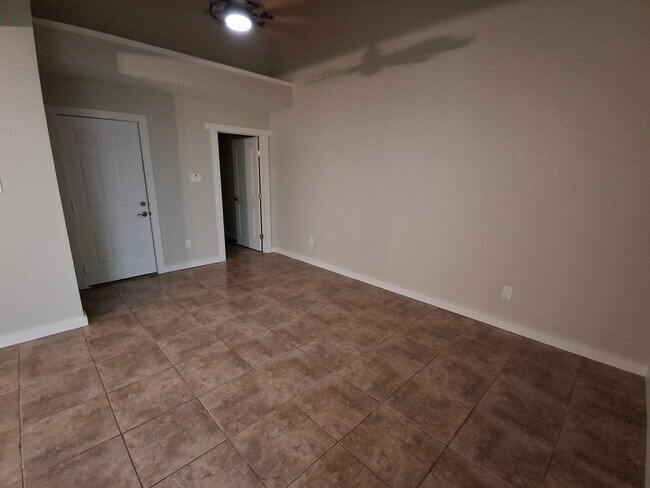 Foto del edificio - 3162 Chimney Cir
