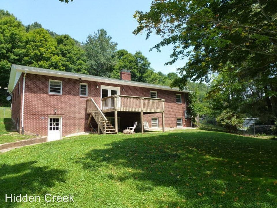 Primary Photo - 686 Clint Norris Rd