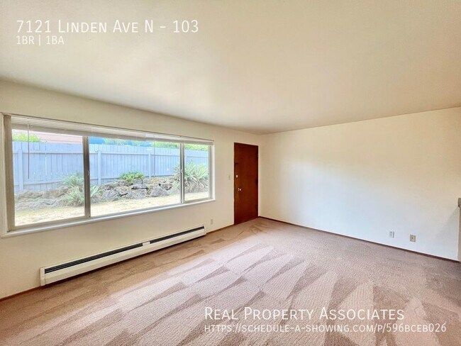 Building Photo - One-Bedroom Close to Green Lake! **Ample S...
