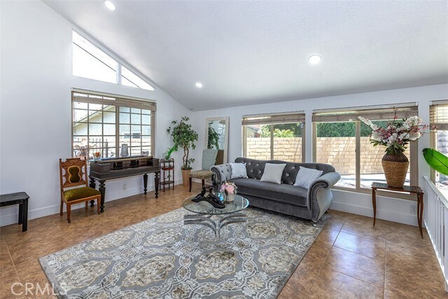 Foto del edificio - 1250 Kinglake Dr