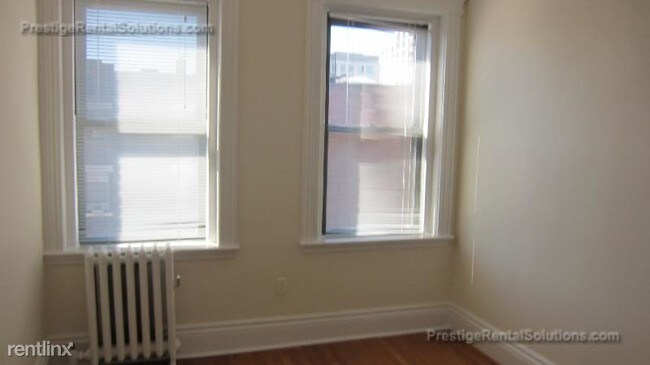 Foto del edificio - 160 N Beacon St