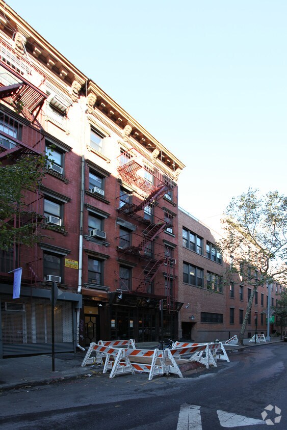 Foto principal - 231 Mott St