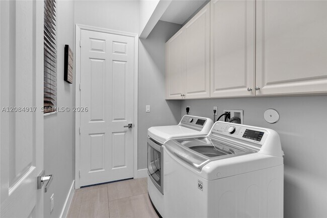 Foto del edificio - 8503 NW 41 St