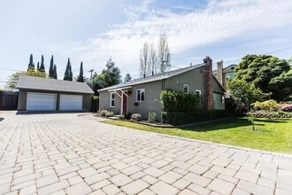 Building Photo - 1044 Branham Ln