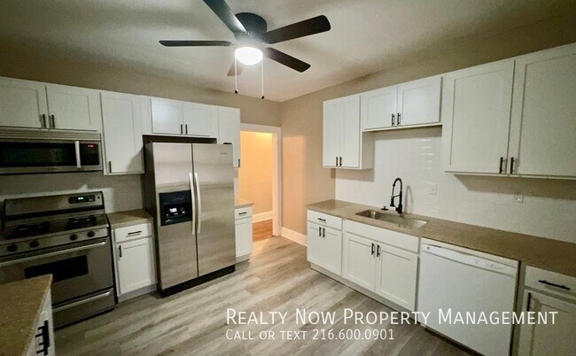Foto del edificio - 2641 Idlewood Rd