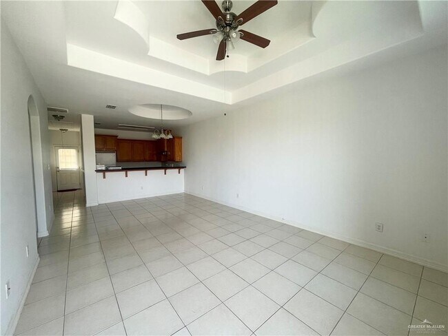 Building Photo - 3128 Scottland Dr