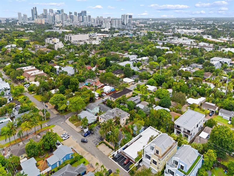 Foto principal - 1219 NE 14th Ave