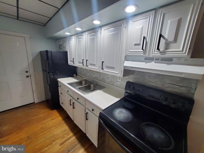 Foto del edificio - 423 Chapel Terrace