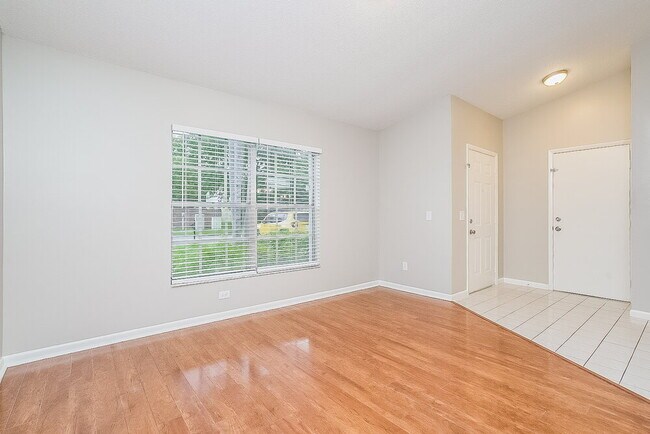 Foto del edificio - 24734 Silversmith Dr
