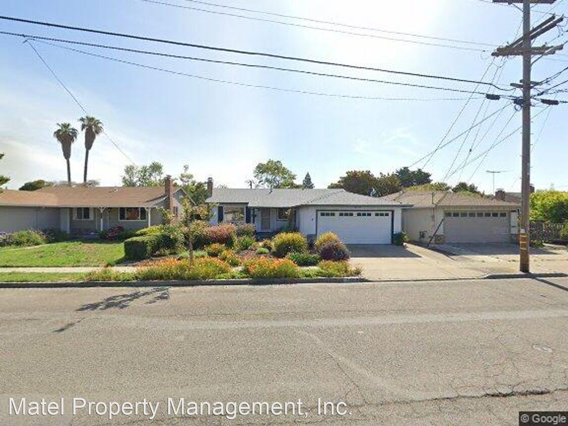 Primary Photo - 3 br, 2 bath House - 26294 Dodge Ave