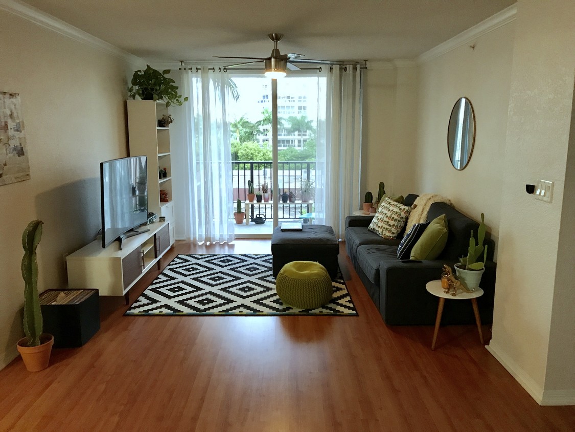 Primary Photo - 1801 N Flagler Dr