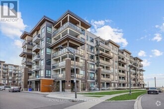 Building Photo - 10-410 Esplanade Ln