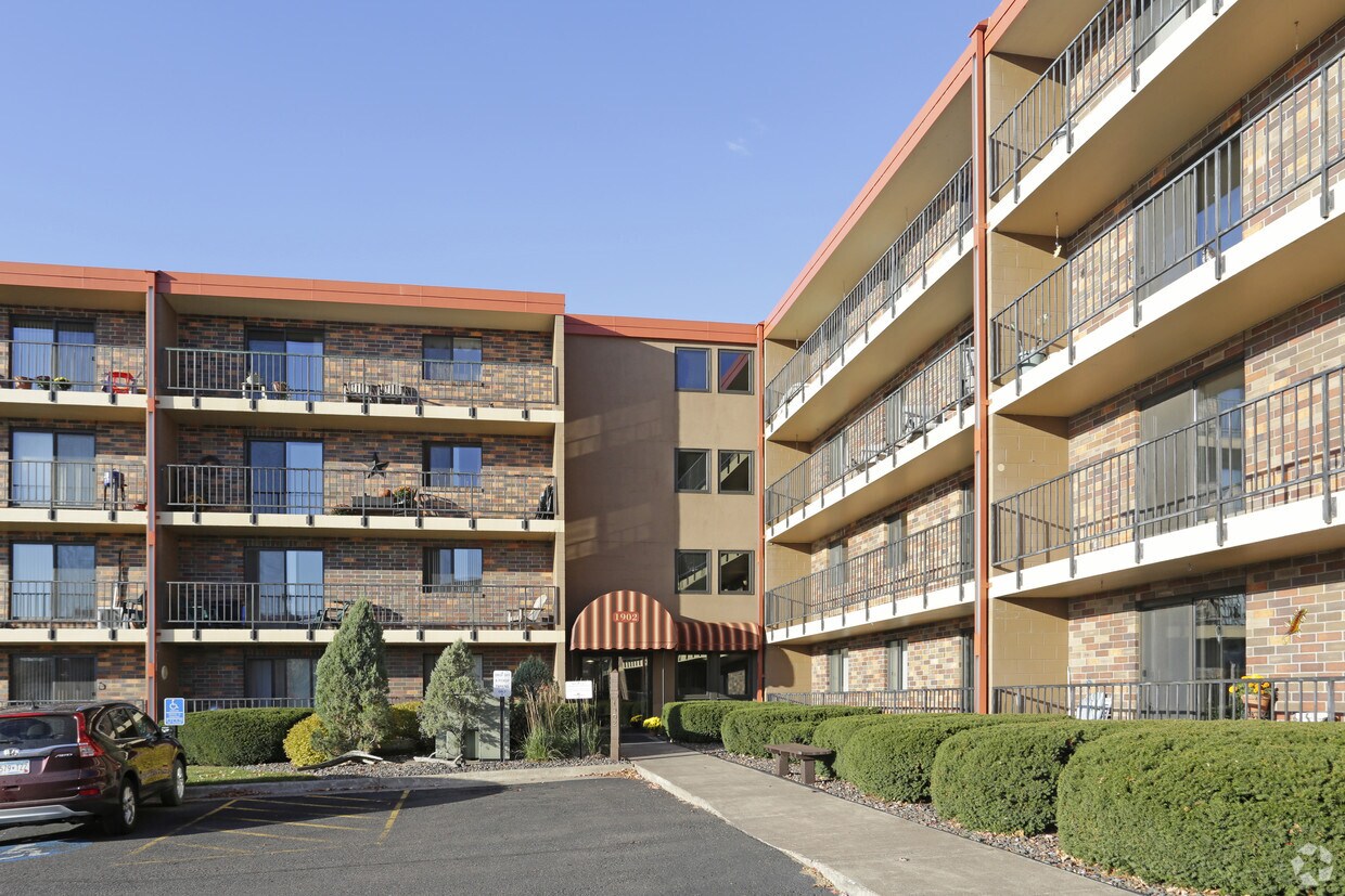 Baypoint Estates Apartments 1902 Saint Louis Ave Duluth, MN