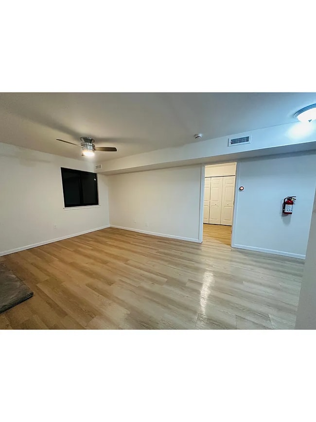 Foto del edificio - 522 Johnstone St