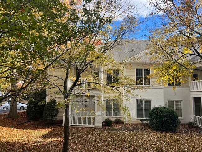 Foto del edificio - 1301 Durlain Dr