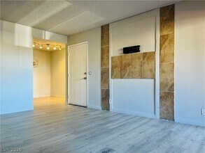 Building Photo - 3151 N Soaring Gulls Dr