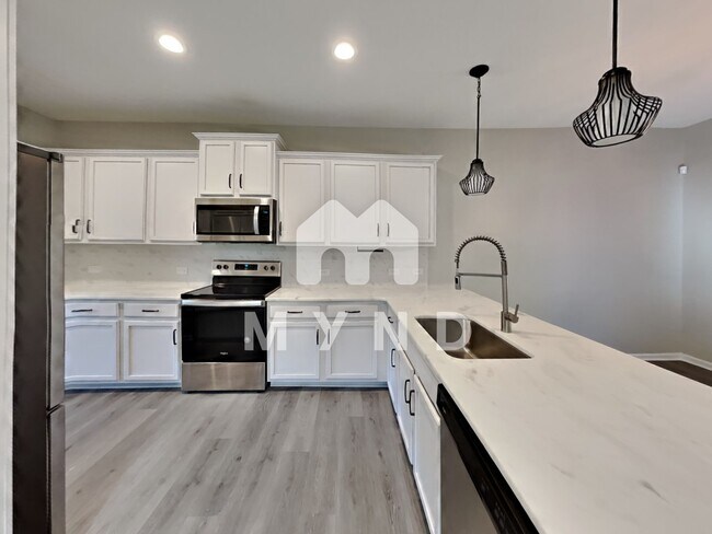 Building Photo - 4224 Stockbrook Dr