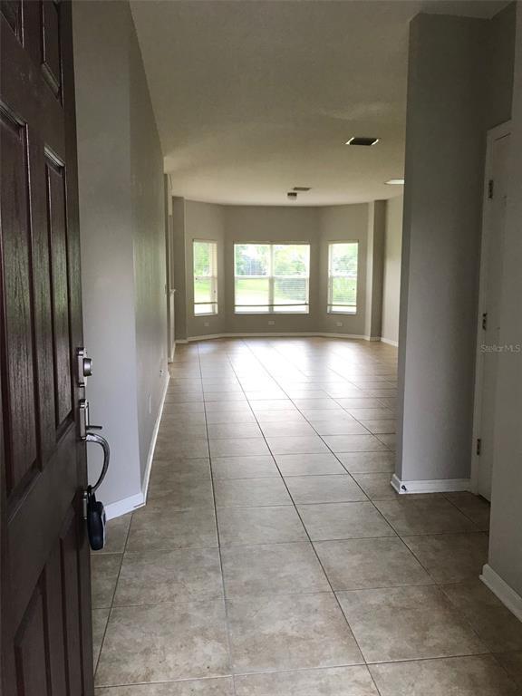 Building Photo - 420 Moss View Cir