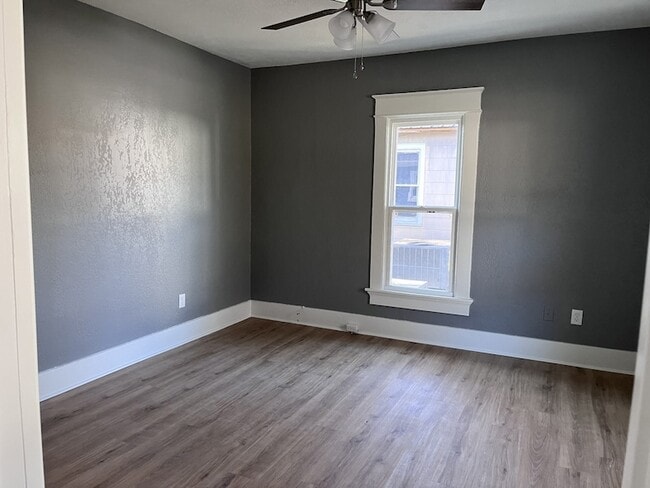 Foto del edificio - 2134 Hazel St