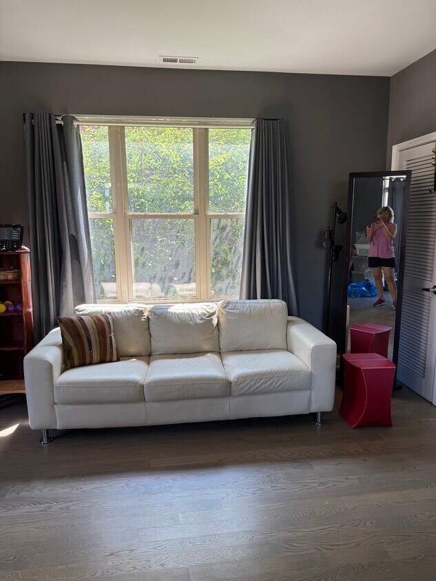 Foto principal - 757 W Eastman St