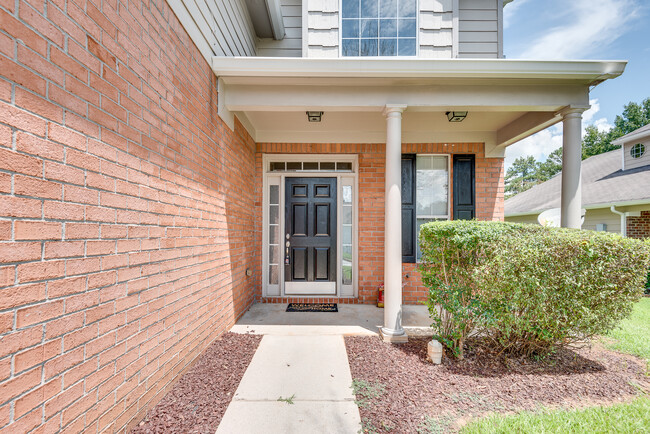 Foto del edificio - 6514 Lake Mill Ct