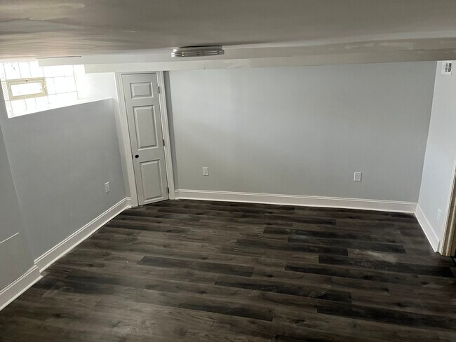Foto del edificio - 8335 Fayette St
