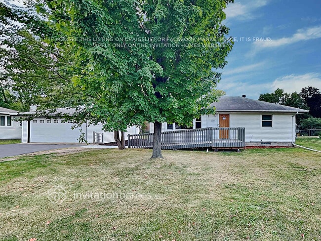 Building Photo - 2113 55th Ave N