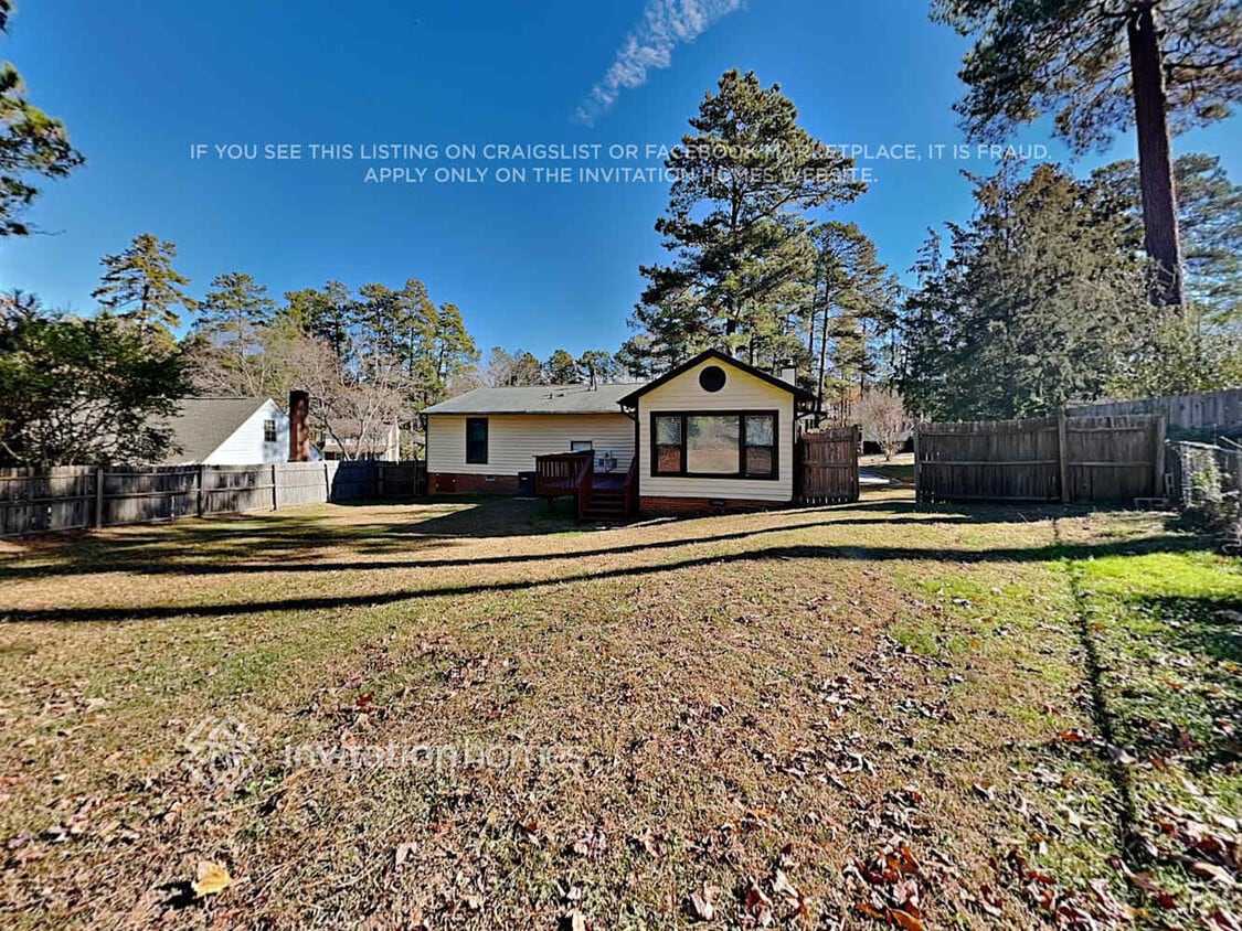 Building Photo - 3318 Courtland Dr