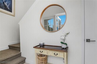 Building Photo - 853 Tanbark Dr