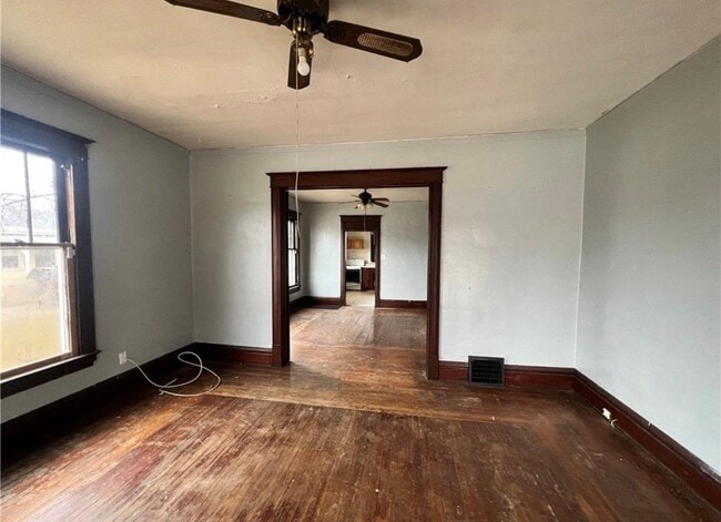 Building Photo - 602 E Decatur St