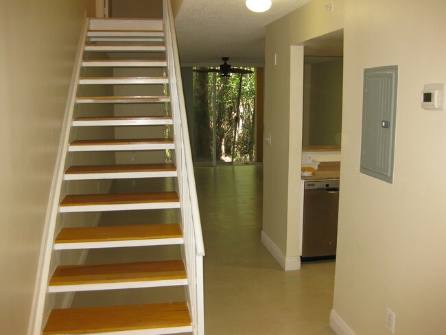 Building Photo - 1100  Scotia Drive 103 Hypoluxo FL 33462