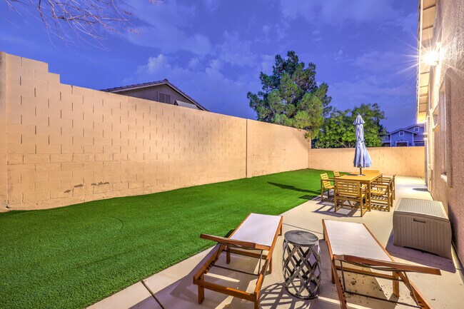 Foto del edificio - 10762 Flame Vine Ct