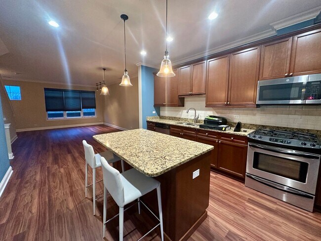 Foto del edificio - 2 Bed 2.5 Bath In Oak Park Available!