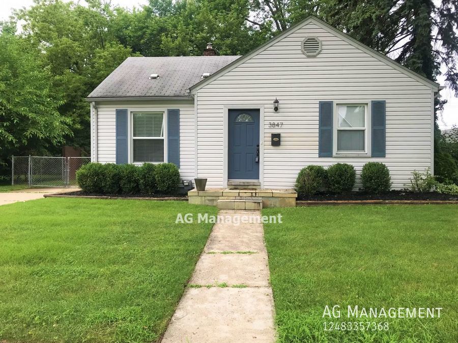 Primary Photo - 3847 Robina Ave - Adorable Berkley 2Bed/1B...