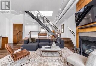 Building Photo - 155 Dalhousie St