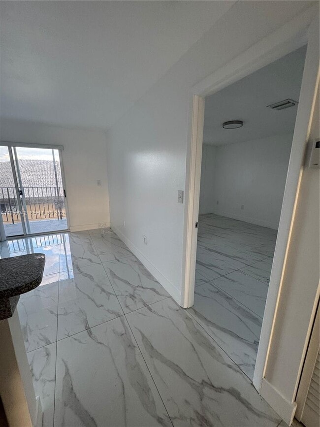 Building Photo - 8851 NW 119th St