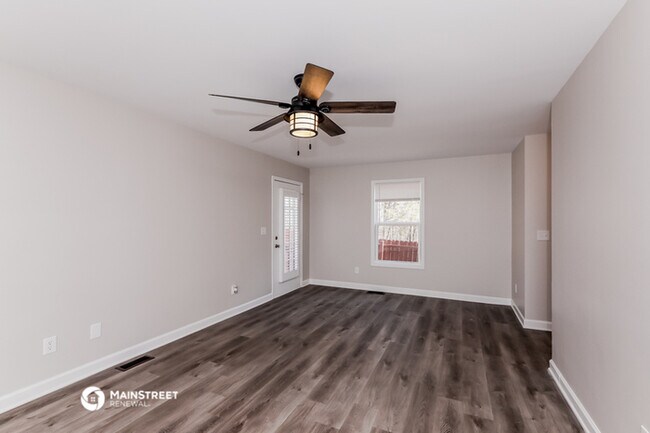 Foto del edificio - 514 Miller Dr