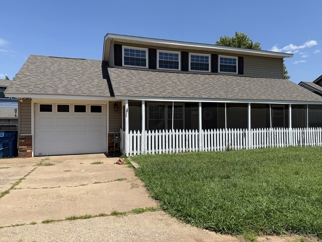 Photo - 2208 Timbercrest Dr House