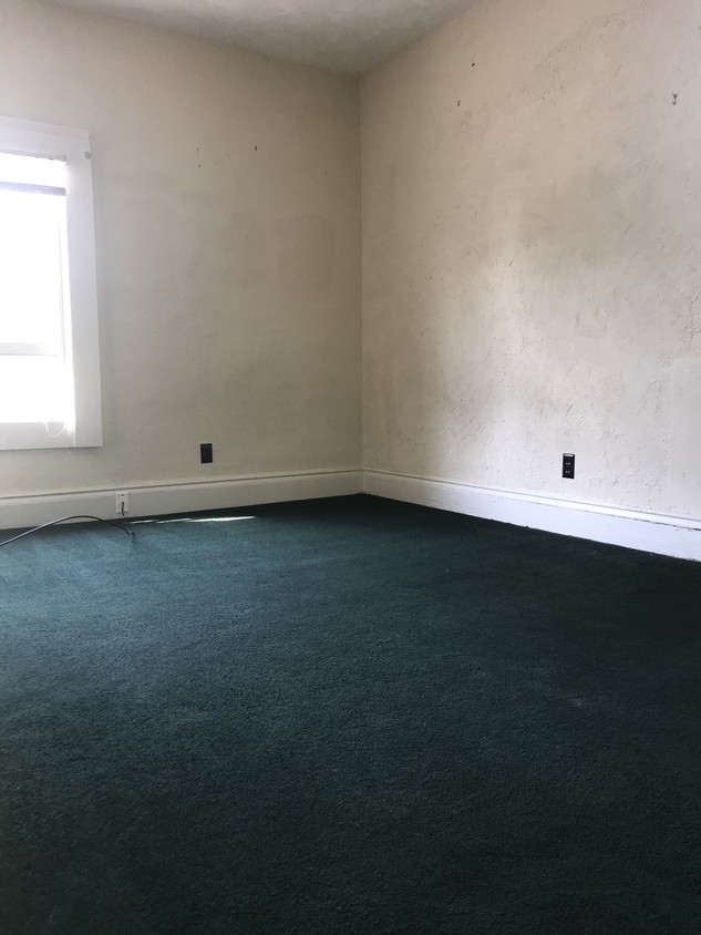 Primary Photo - 2713 Fulton St