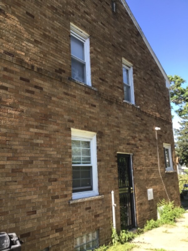 Foto del edificio - 19610 Ryan Rd