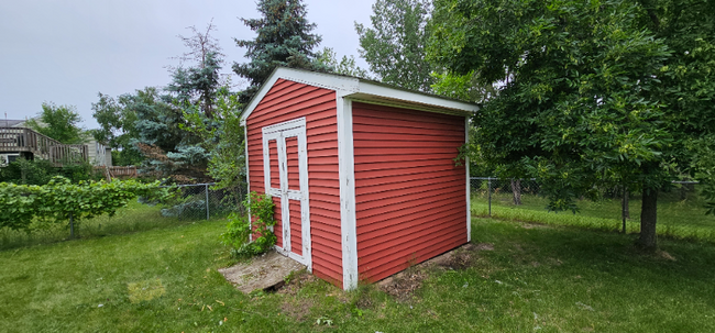 Foto del edificio - 9349 Country Ln