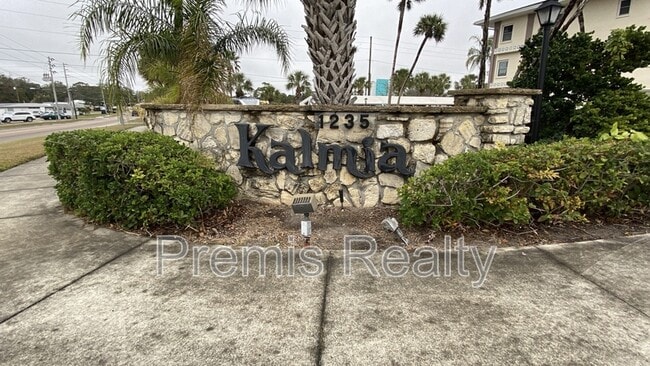 Foto del edificio - 1235 S Highland Ave
