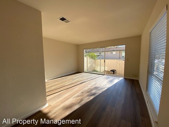 Building Photo - 2 br, 1.5 bath House - 1380 Terra Nova Blvd