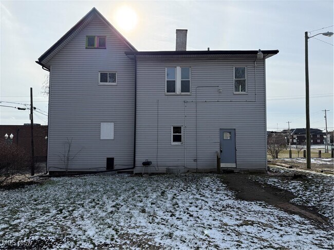 Foto del edificio - 317 12th St NE