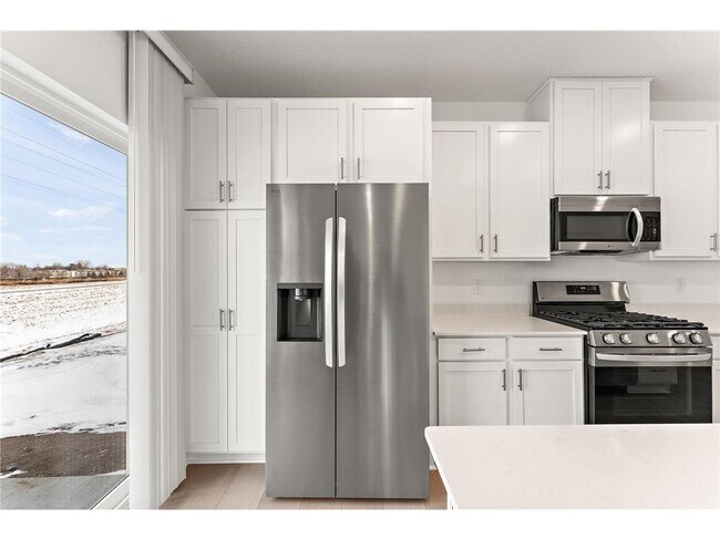 Building Photo - 2239 Tyrone Dr S